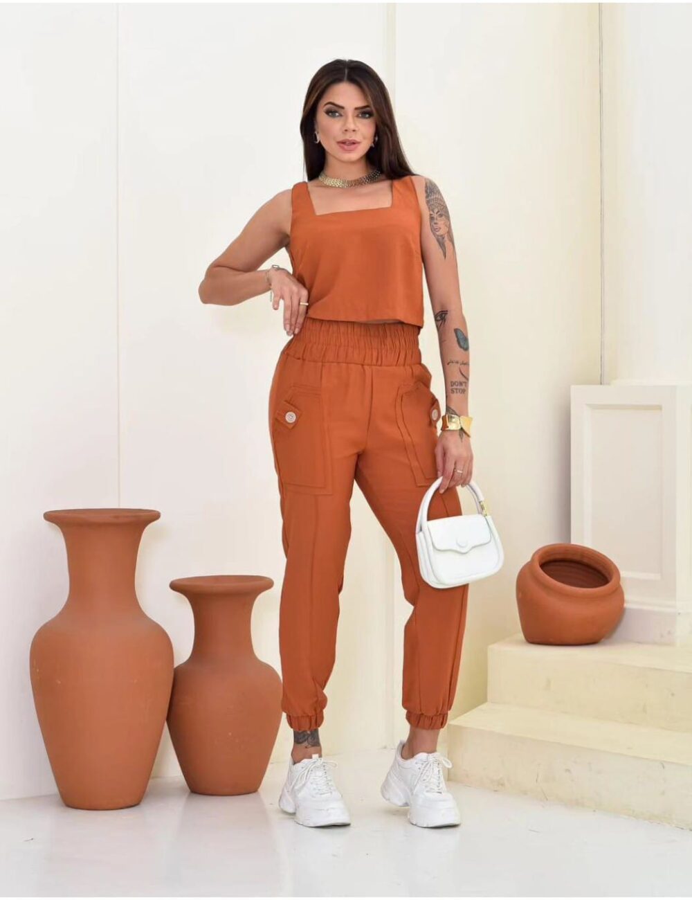 Conjunto de calça e cropped no tecido